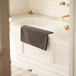 Håndklæder-Gitte Lægård R33 Kirkeby - Håndklædepakke - Granite Gray - 4 st