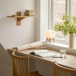 Bordlamper-Philip Bro & Dögg Gudmundsdottir U6 Hiti Mini - Bordlampe - Eg - Opalt glas